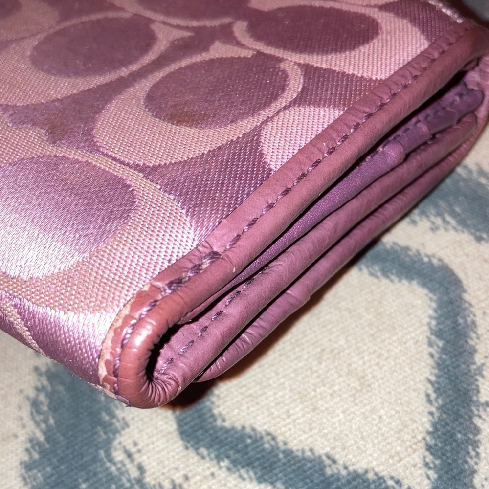 Coach Women's Wallet - Picture 4 of 9